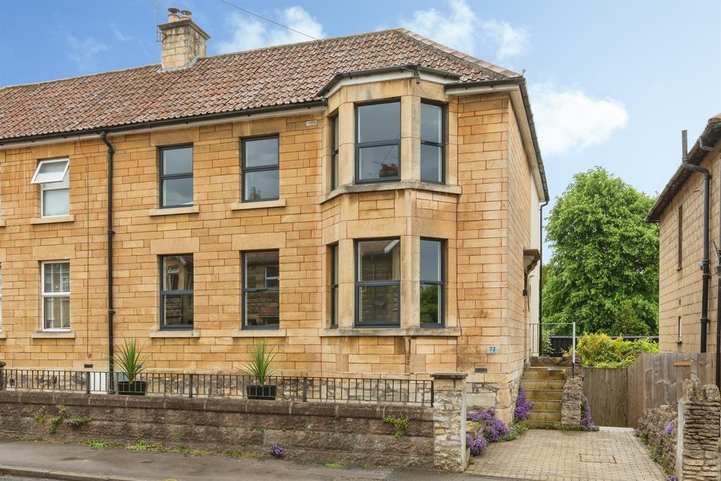 4 bedroom semi-detached house for sale