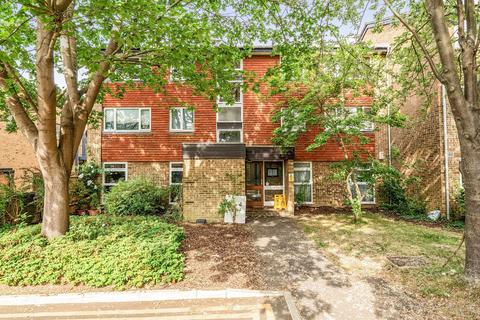 undefined, Buckingham Avenue, Perivale, Greenford, UB6
