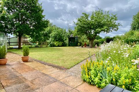 3 bedroom bungalow for sale, Crow, BH24 3EA