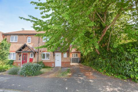 Cleves Avenue, Brentwood