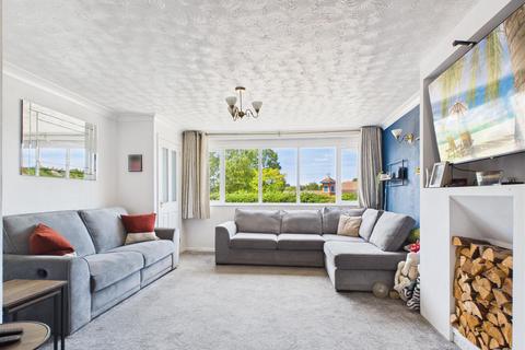 3 bedroom terraced house for sale, Harvey Road, Evesham