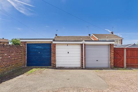 3 bedroom terraced house for sale, Harvey Road, Evesham
