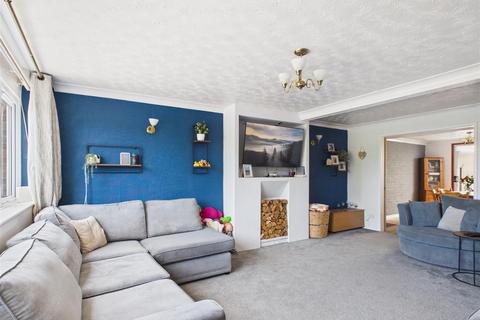 3 bedroom terraced house for sale, Harvey Road, Evesham