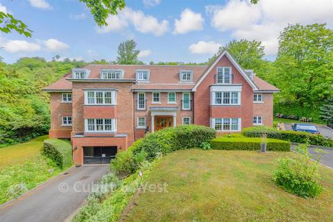 2 bedroom ground floor flat for sale, Allingtons, Reigate RH2