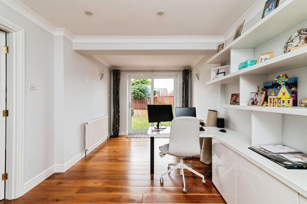 Thurlestone Drive, Nottingham - View 6