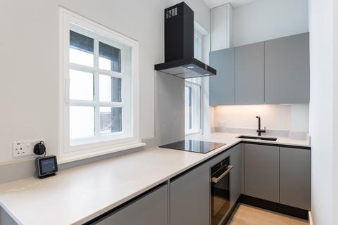 Studio to rent, Duck Lane, Soho W1