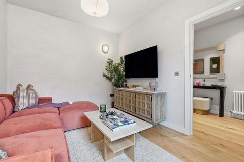 3 bedroom end of terrace house for sale, Carpenters Yard, High Road, CM16