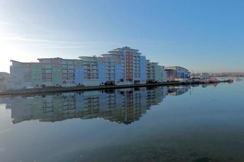 2 bedroom apartment for sale, Lifeboat Quay, Poole, BH15
