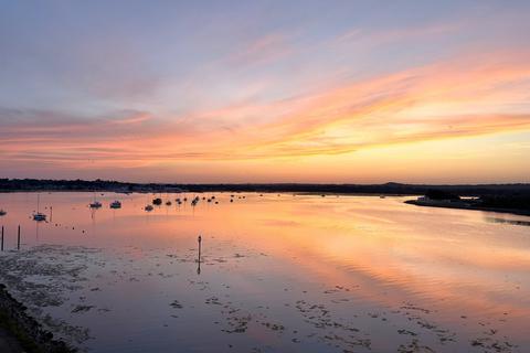 2 bedroom apartment for sale, Lifeboat Quay, Poole, BH15