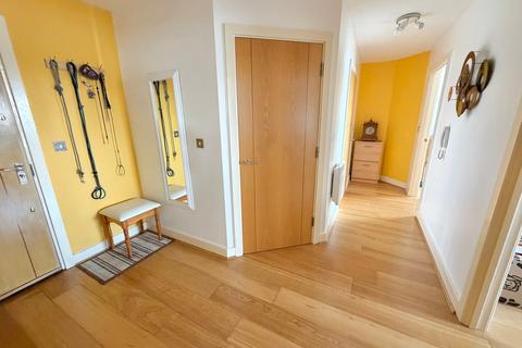 2 bedroom apartment for sale, Lifeboat Quay, Poole, BH15