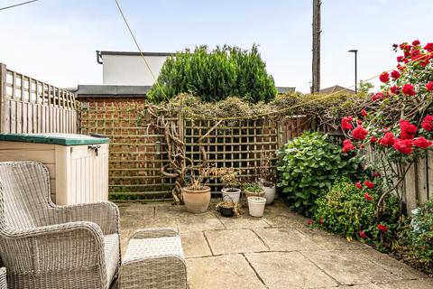 2 bedroom maisonette for sale, Lavender Hill, Enfield