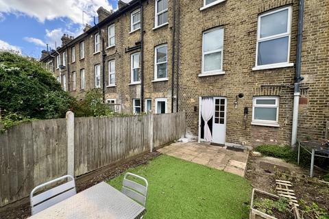 2 bedroom flat to rent, Elswick Road, London, SE13