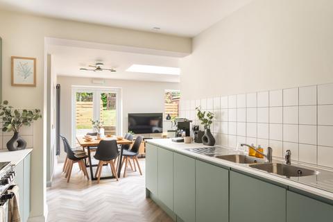 1 bedroom in a house share to rent, Upper Bevendean Avenue, Brighton BN2