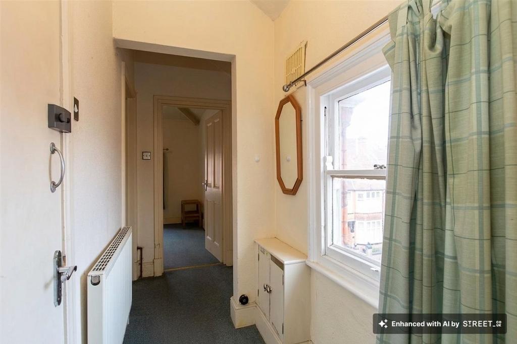 Apartment in Leicester, Highfields - View 3