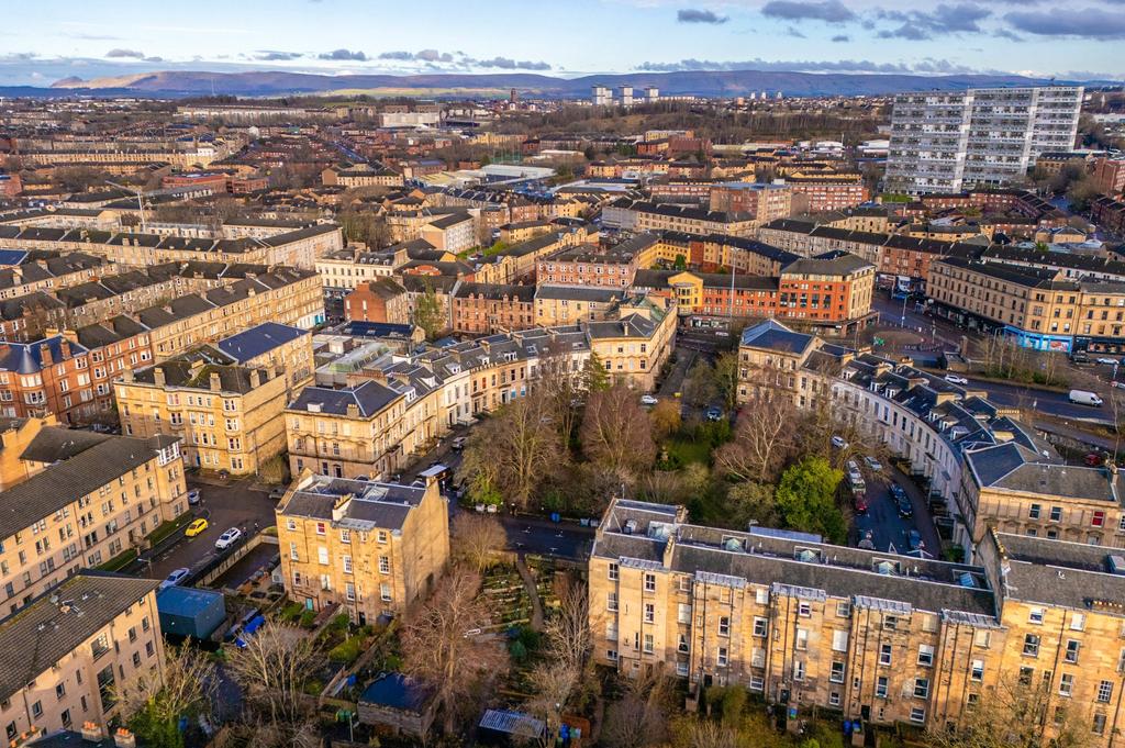 Apartment in Glasgow - View 2