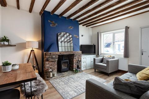 1 bedroom character property for sale, The Village, Strensall, York