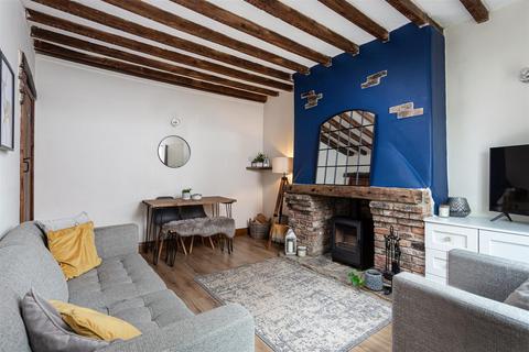 1 bedroom character property for sale, The Village, Strensall, York