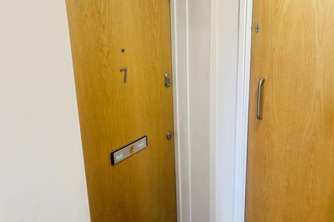 2 bedroom flat for sale, Kepwick Road, Hamilton, LE5
