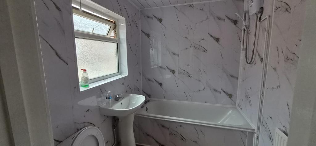 House in Nottingham, Nottinghamshire - View 5