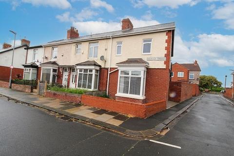 3 bedroom end of terrace house for sale, Dalmatia Terrace, Blyth, NE24