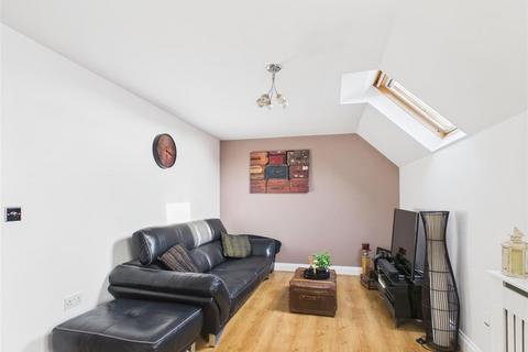 2 bedroom apartment for sale, Walsworth Road, Hitchin, SG4