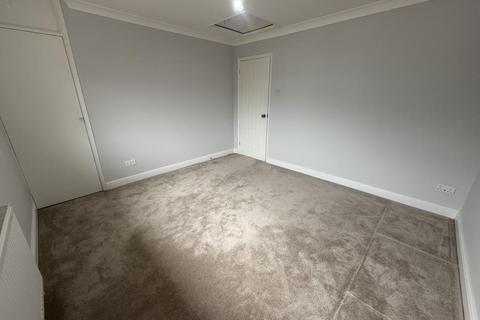 2 bedroom terraced house to rent, Radcot Close,  Maidenhead,  SL6