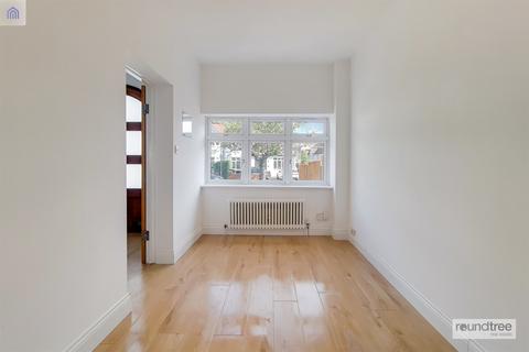 5 bedroom house for sale, Meadow Drive, Hendon NW4