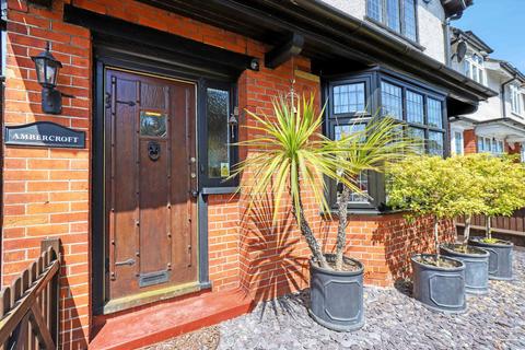 4 bedroom detached house for sale, Bridge Road, Maidenhead, SL6