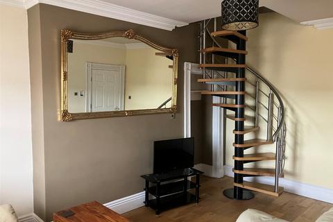 2 bedroom flat for sale, Wright Street, HULL