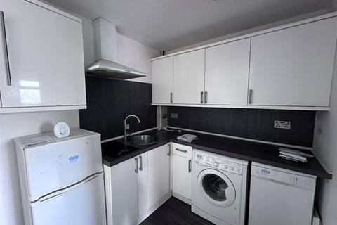 2 bedroom flat for sale, Lime Grove, Darley Dale, MATLOCK