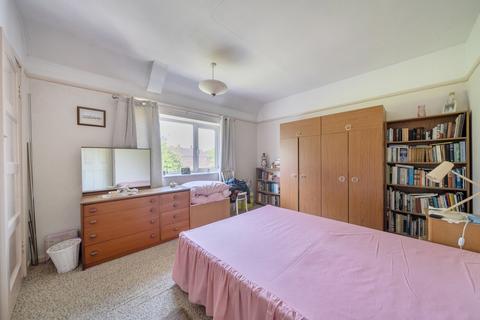 undefined, Cowlsmead, Cheltenham GL51