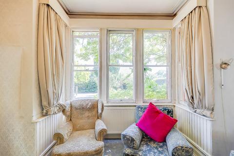 4 bedroom semi-detached house for sale, Ardaven, Westra, Dinas Powys, The Vale Of Glamorgan. CF64 4HA