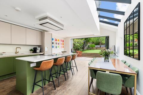 4 bedroom terraced house for sale, Upland Road, London SE22
