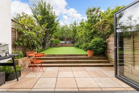 4 bedroom terraced house for sale, Upland Road, London SE22