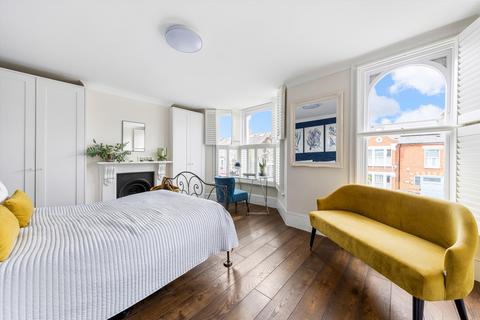 4 bedroom terraced house for sale, Upland Road, London SE22