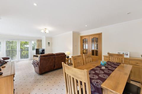2 bedroom flat for sale, Pitheavlis Crescent, Oaklands Pitheavlis Crescent, PH2