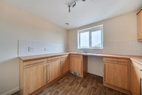 2 bedroom flat for sale, Heraldry Walk, Exeter