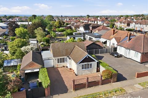 2 bedroom bungalow for sale, Crowstone Road, Grays, RM16