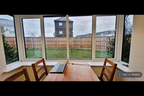 1 bedroom in a house share to rent, Cranesbill Close, Cambridge, CB4