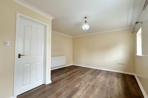 2 bedroom flat to rent, Tavistock Street, Milton Keynes MK2