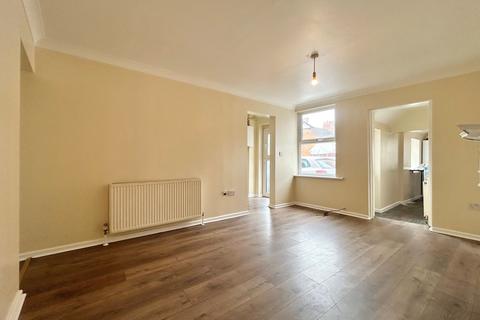 2 bedroom flat to rent, Tavistock Street, Milton Keynes MK2