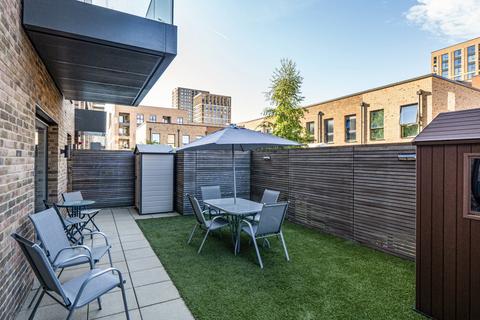 1 bedroom apartment for sale, Hoy Close, Colindale Gardens, Colindale, NW9