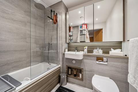 1 bedroom apartment for sale, Hoy Close, Colindale Gardens, Colindale, NW9