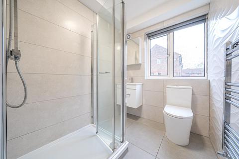 1 bedroom house of multiple occupation to rent, Hospital Way, Hither Green, Lewisham, London, SE13