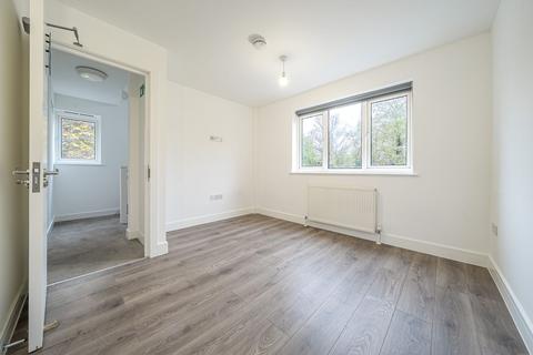 1 bedroom house of multiple occupation to rent, Hospital Way, Hither Green, Lewisham, London, SE13