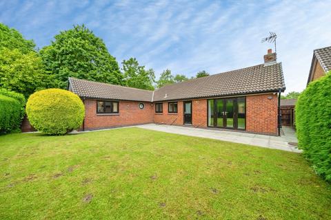 3 bedroom bungalow for sale, Sandicroft Close, WARRINGTON, Cheshire, WA3