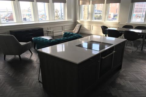 2 bedroom flat to rent, The Levels, Water Street, L3