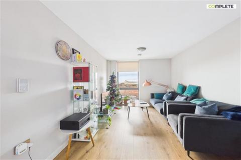 2 bedroom flat for sale, Quay Central, 9 Jesse Hartley Way, Liverpool, L3