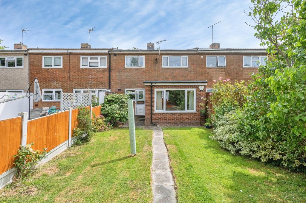 Terraced house exterior, garden