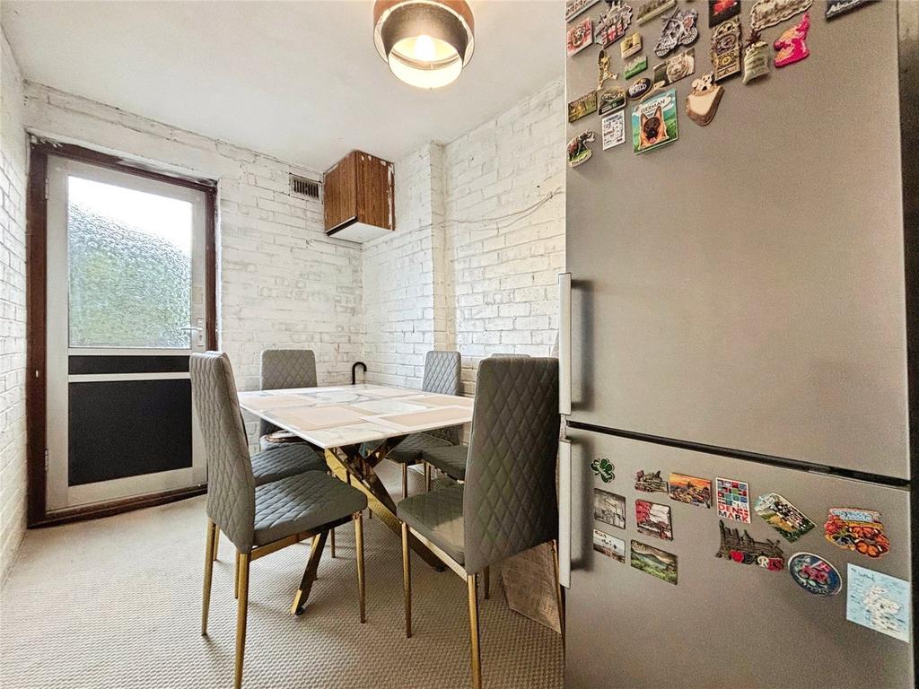 Brockley Close, Tilehurst, Reading – pohled 6